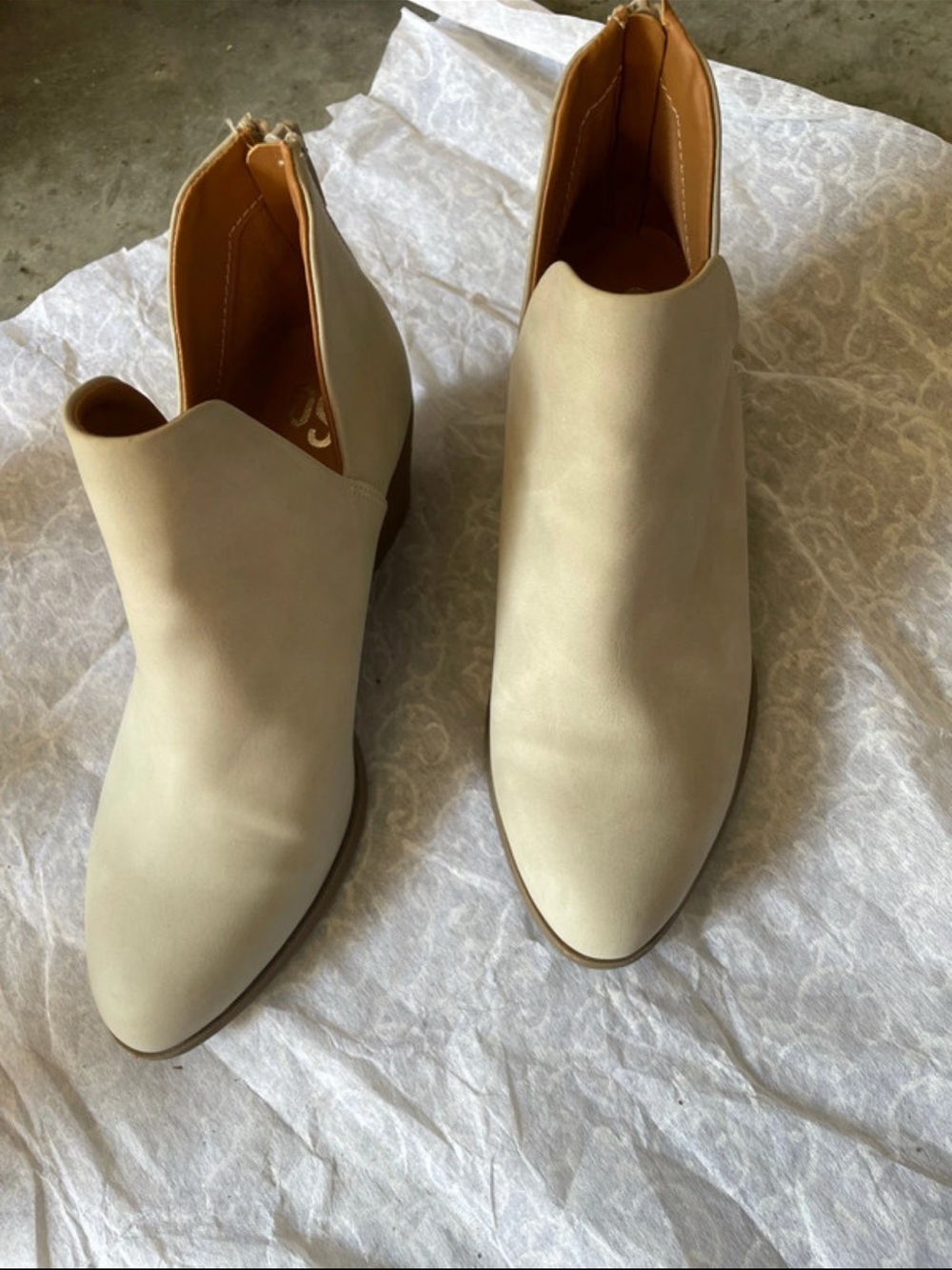 SO Cream Ankle Booties with Pointed Toe